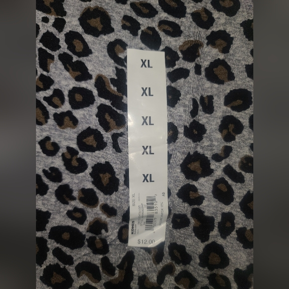 New Xl Womens Cheetah Tshirt - Picture 2 of 4